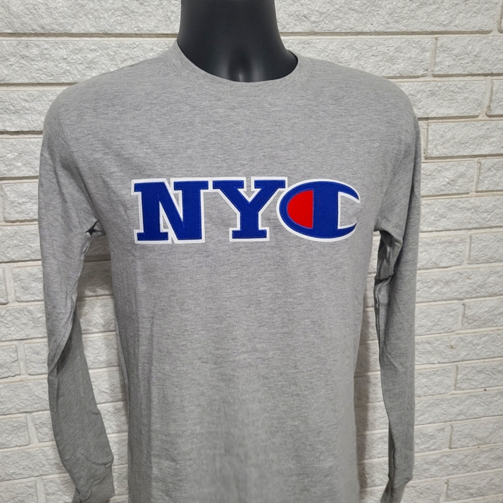 Champion NYC unisex adults sz Small Longsleeved crew neck NWOT